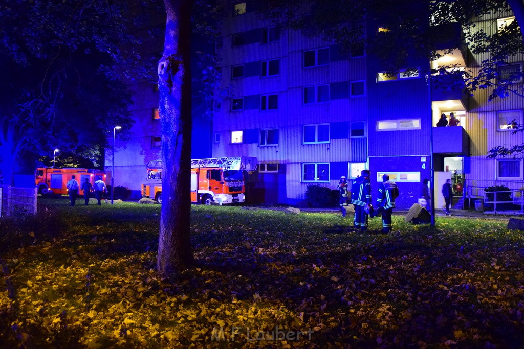 Feuer 2 Koeln Porz Finkenberg Steinstr Konrad Adenauerstr P25.JPG - Miklos Laubert